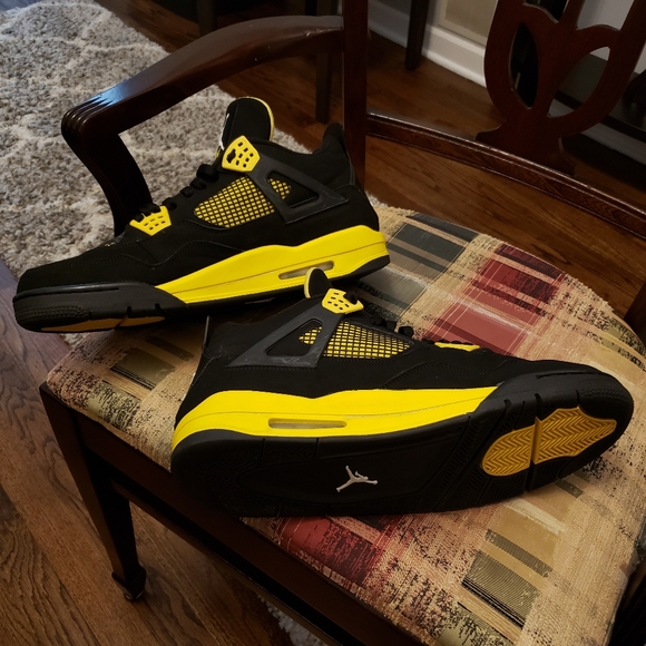 Sold....Jordan 4 Thunder size 14 - Picture 8 of 8